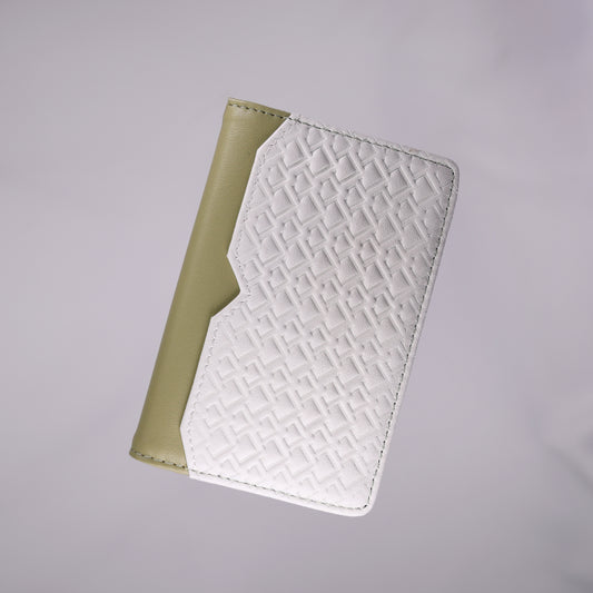 Olive Bifold Wallet – Premium Leather Wallet
