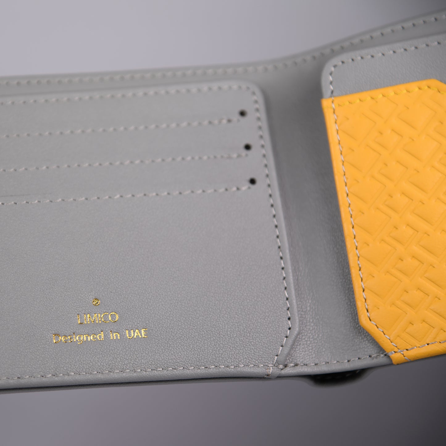 Horizontal Bifold Wallet – Premium Leather