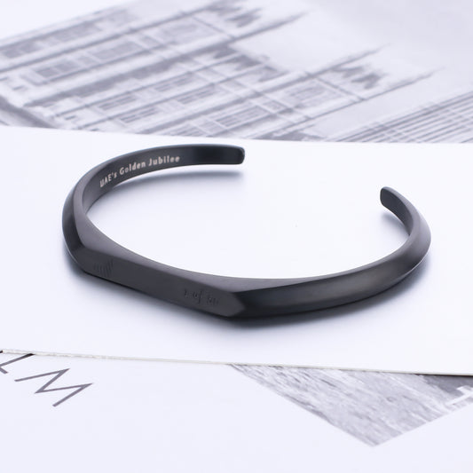 Black Andromeda Wristlet – Majestic Metal Jewelry