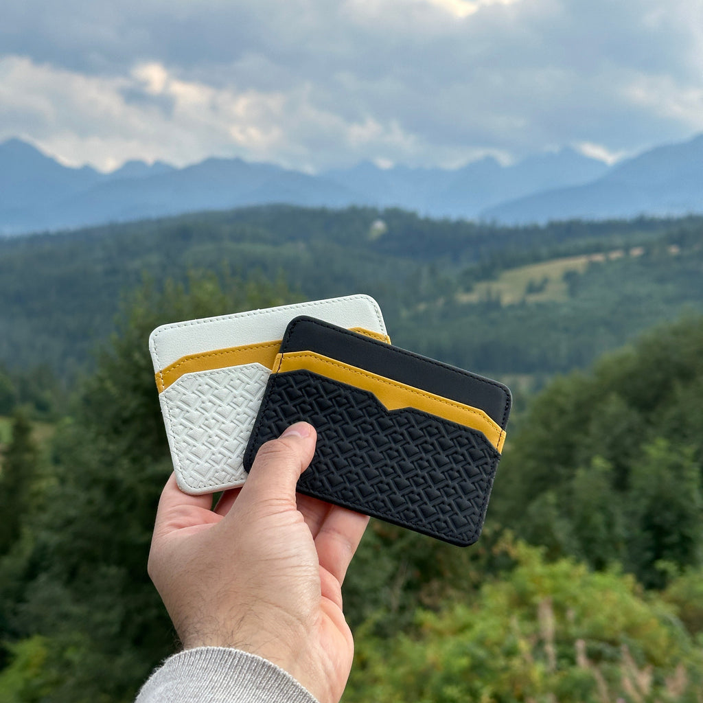 Black Gold | H. Card Holder