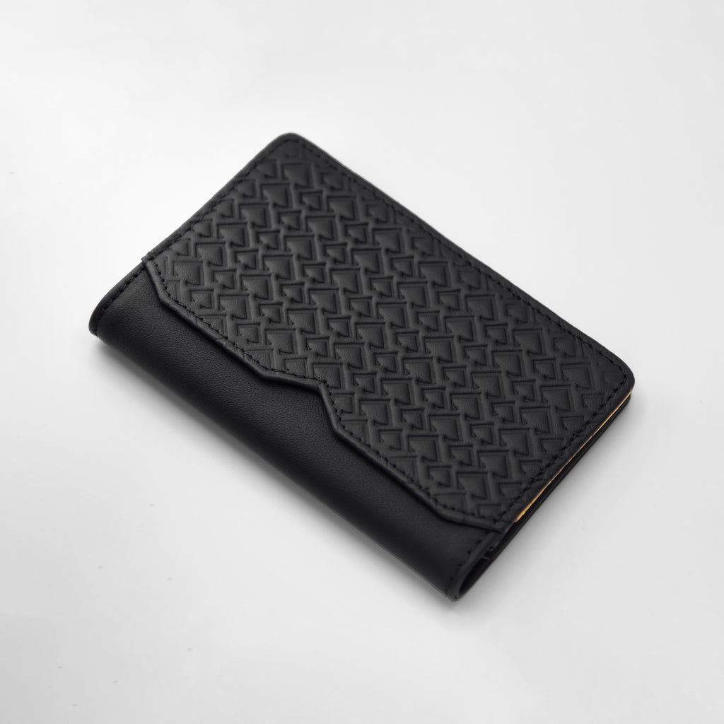 Black Gold | V. Bifold