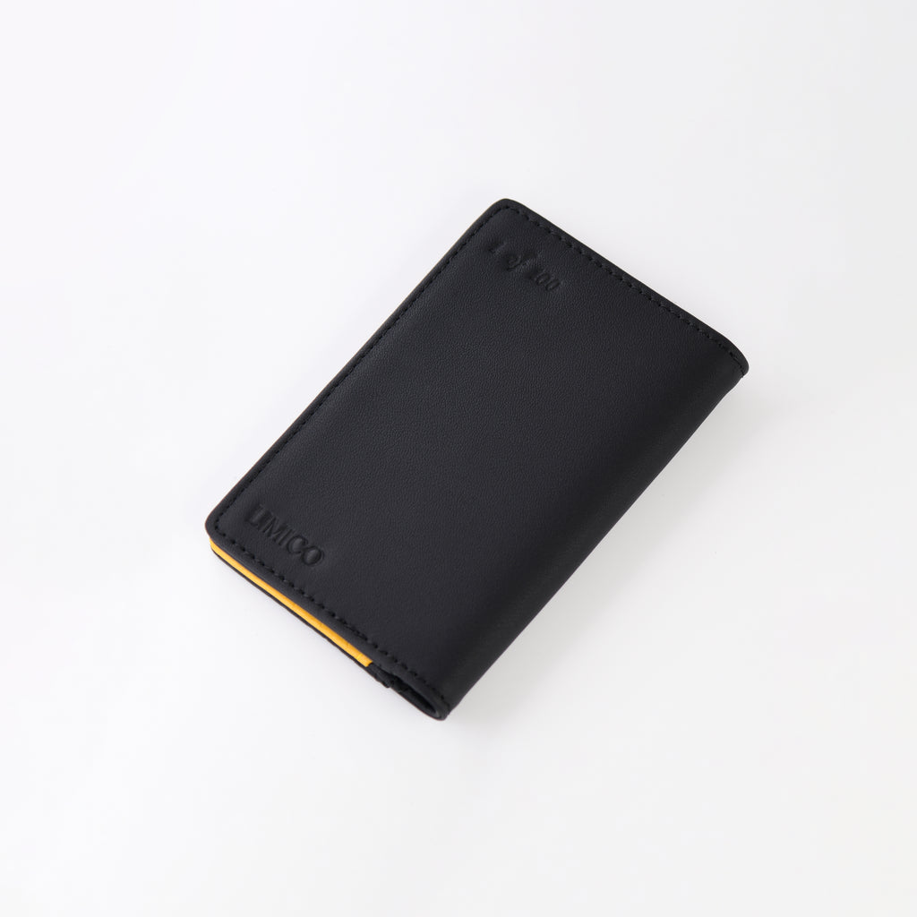 Black Gold | V. Bifold