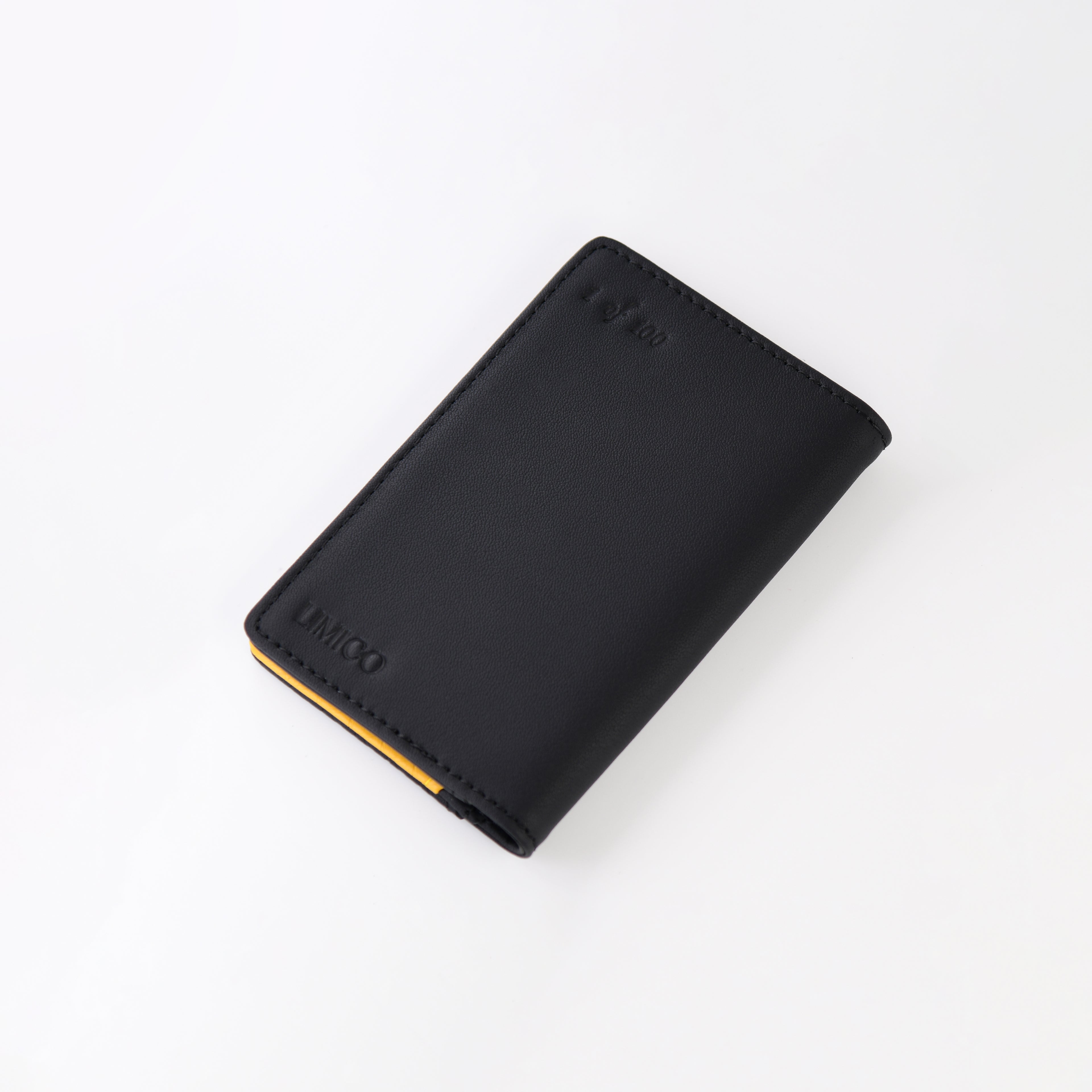 Black Gold | V. Bifold