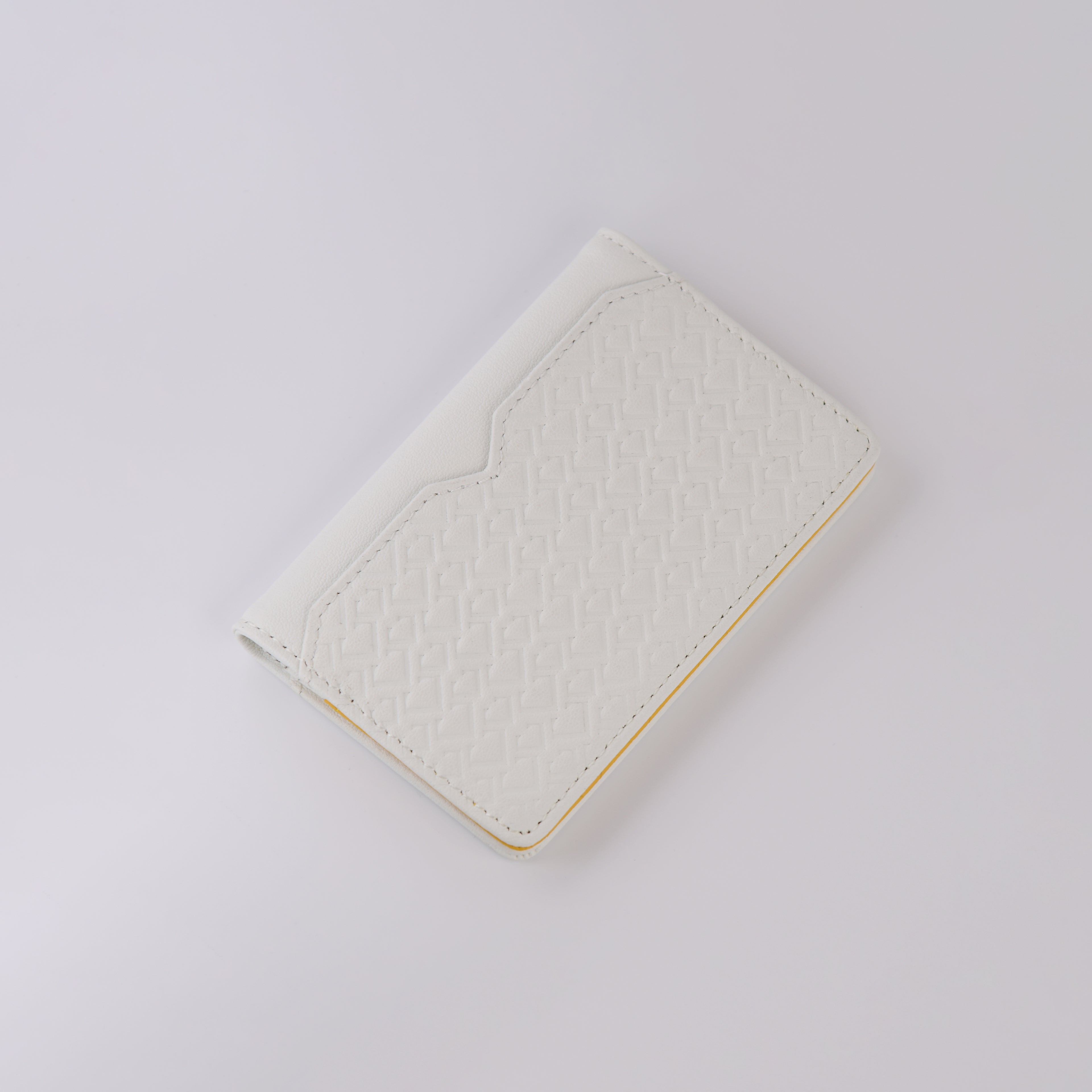 White Gold | V. Bifold