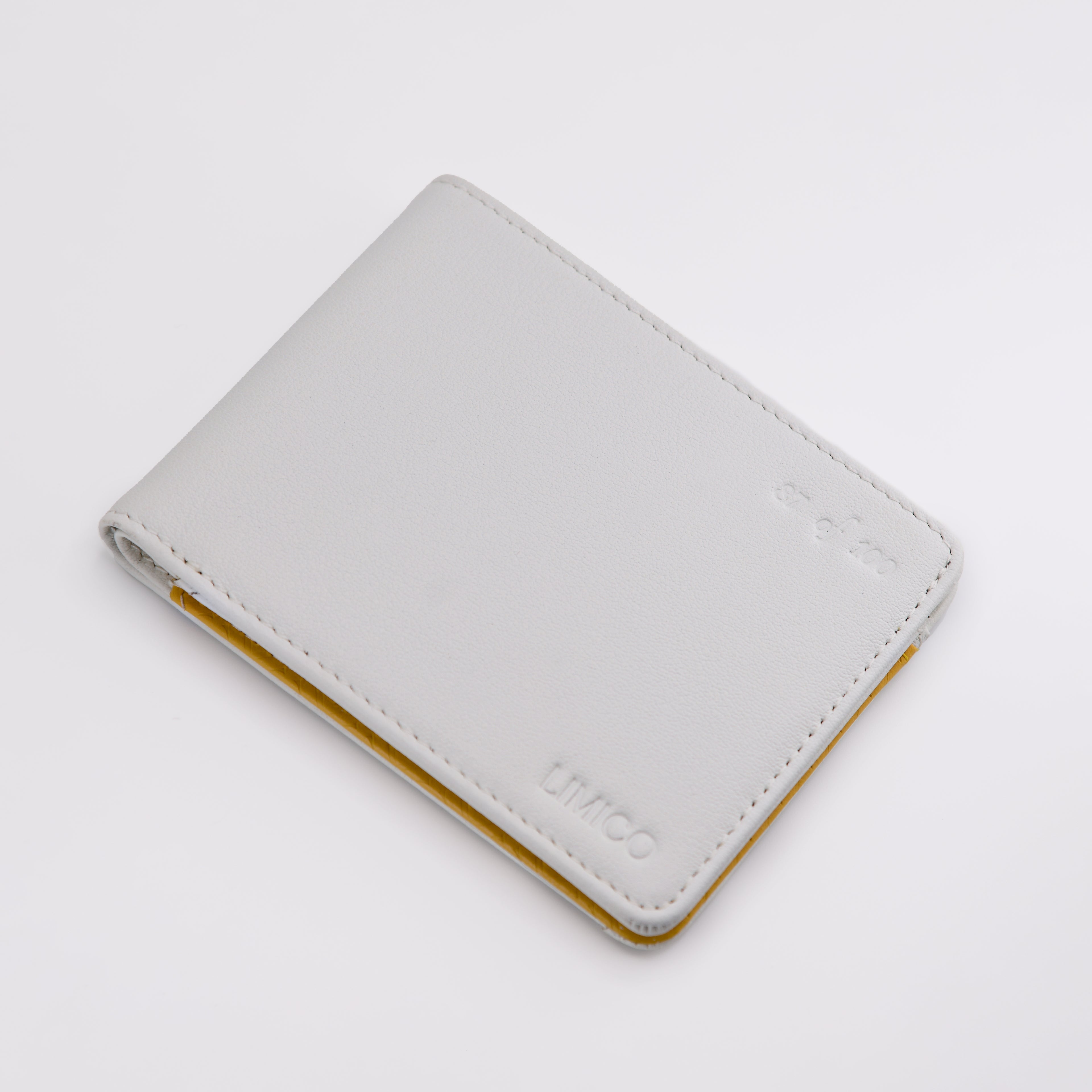 White Gold | H. Bifold